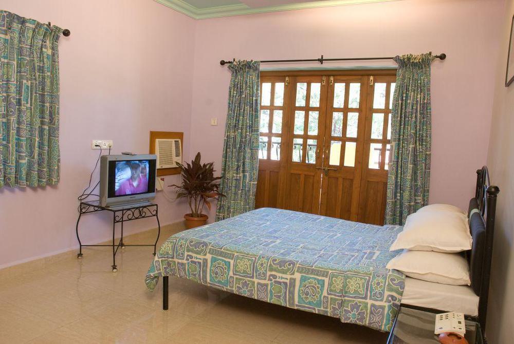Sodder'S Gloria Anne Hotel Candolim Buitenkant foto